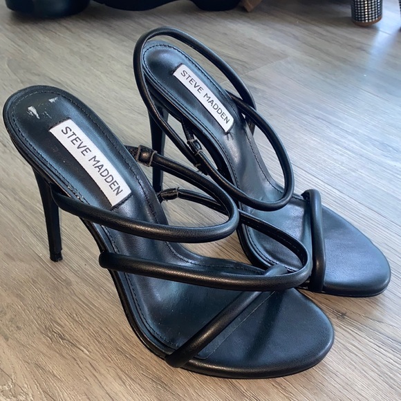 Steve Madden Shoes - Steve Madden sling back stiletto